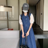 蓝色