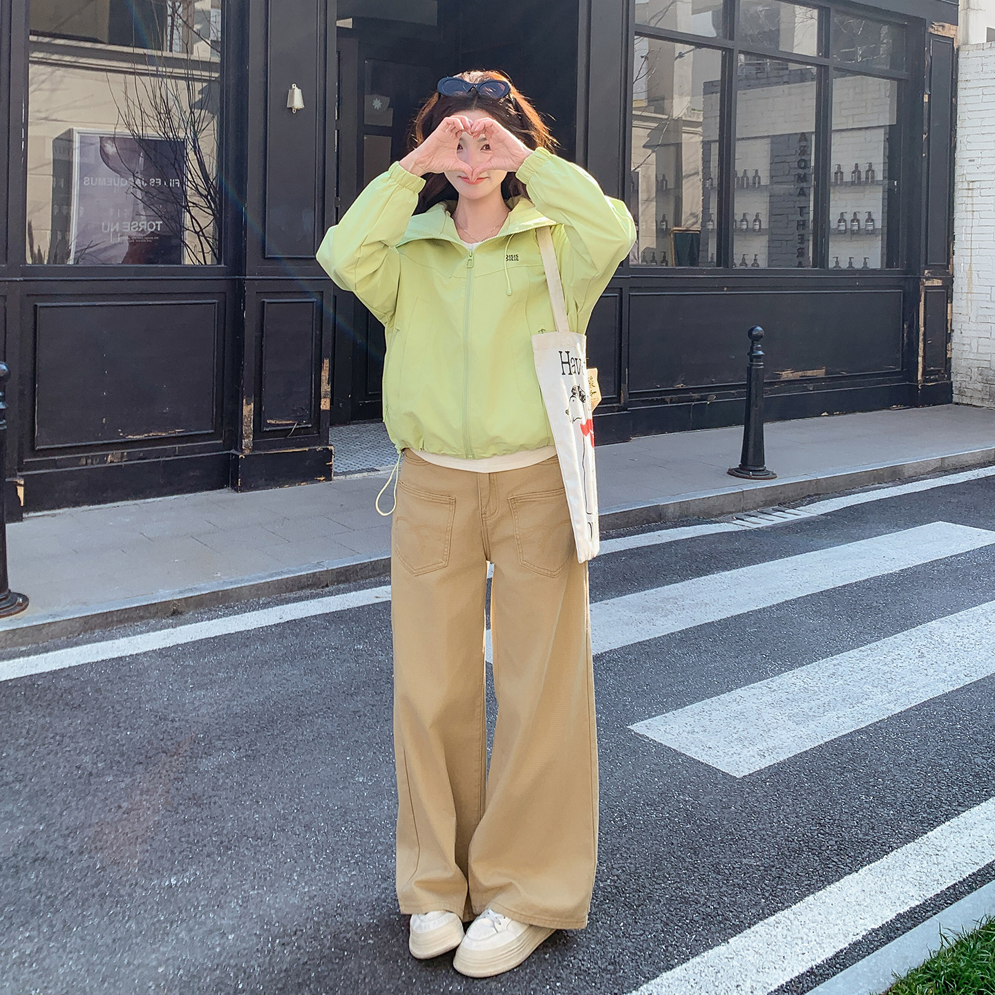 现货！现货！2026年春季新款时尚洋气减龄短款外套女,女装短外套,2C306