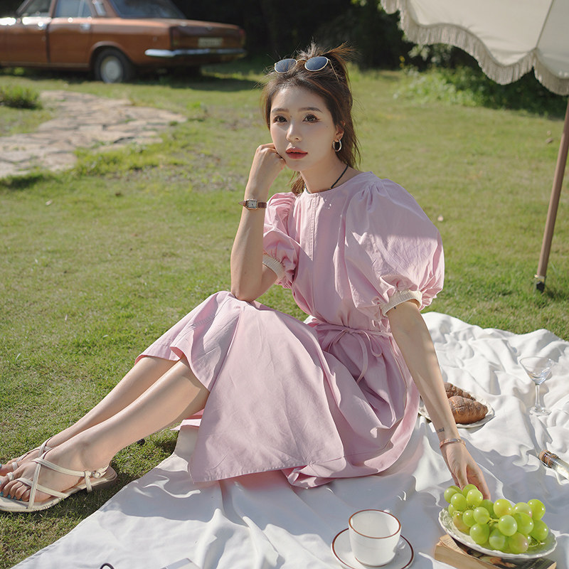 法式独特绝美粉色连衣裙女夏2025新款赫本风气质收腰泡泡袖长裙,女装连衣裙,2C016
