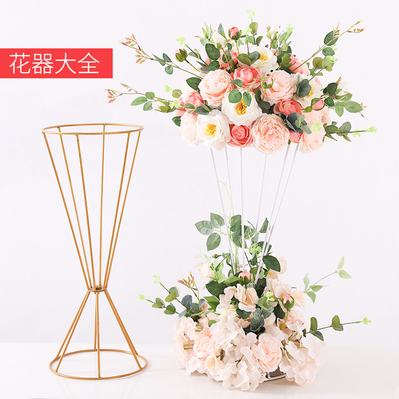 Wedding geometric wrought iron road guide props flower arrangement decoration golden small waist flower device wedding table decoration flower arrangement flower art