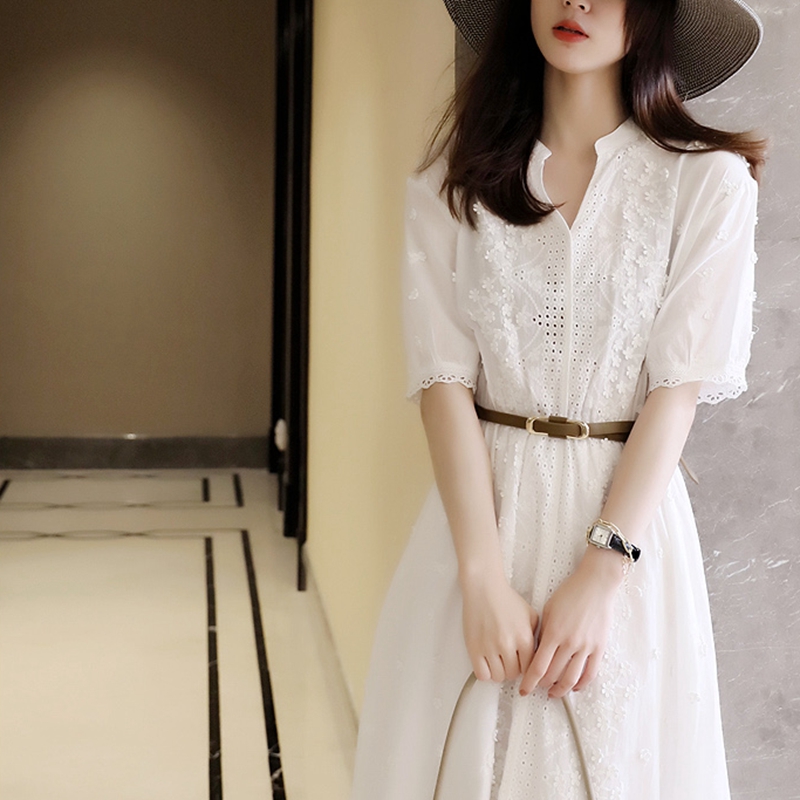 Gu Qiqi GUQIQI super fairy white dress 2021 summer women's new high-end lace temperament beach A-line skirt