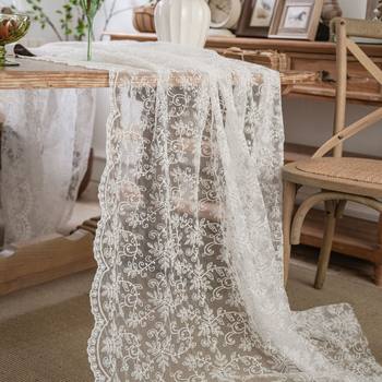 French lace tablecloth square high-end wedding coffee table cloth shooting props hollow european romantic background cloth French lace tablecloth square high-end wedding coffee table cloth shooting props hollow european romantic background cloth