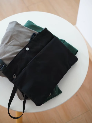 Выкопайте красивую рабочую сумку!Много -каркасная сумка для японских и женских мессенджеров.