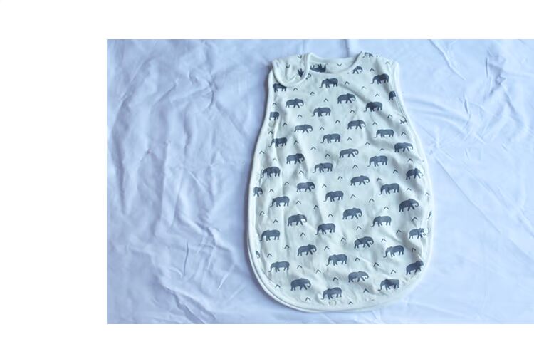 Bộ đồ ngủ trẻ em 2018 cho bé mùa thu và mùa đông cotton ngủ kèm theo dịch vụ gia đình in mẫu nổ túi Chen Chen mẹ ngủ bộ khủng long bé trai