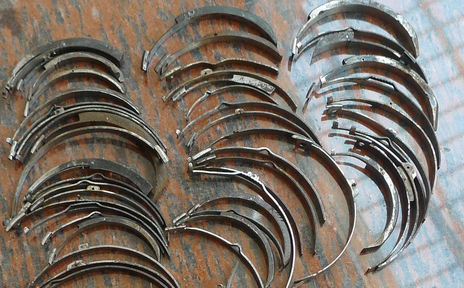 Antique sheath circlip