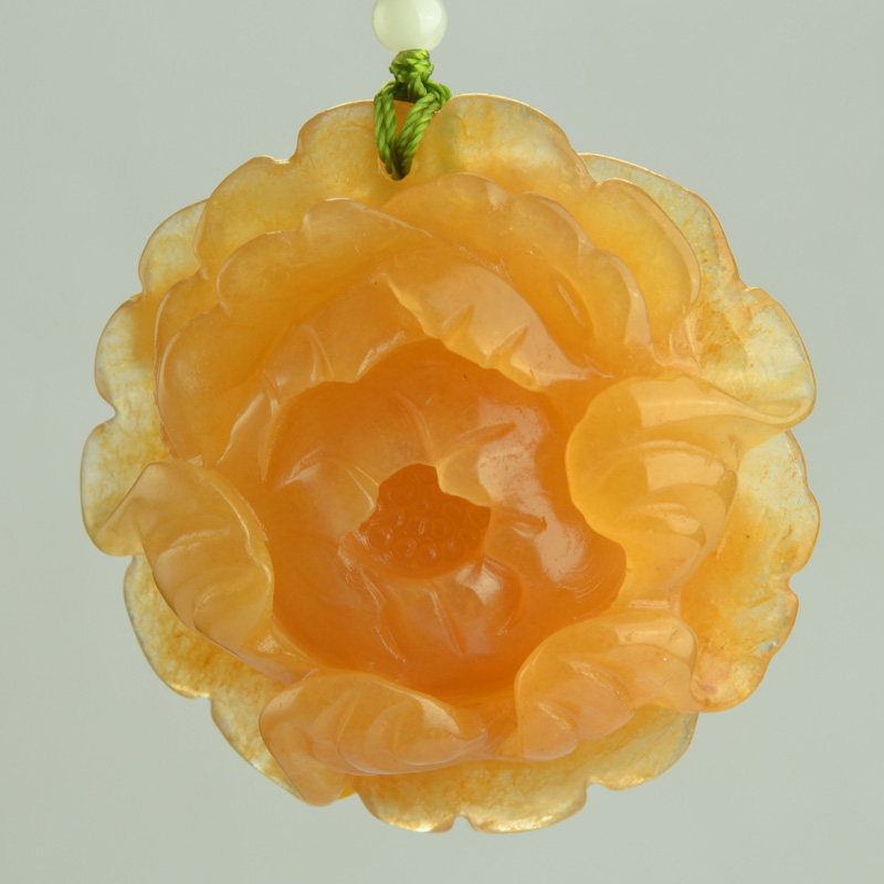 Natural Yunnan Huanglong jade peony flower pendant pendant jade pendant versatile sweater chain peony flower necklace women's gift