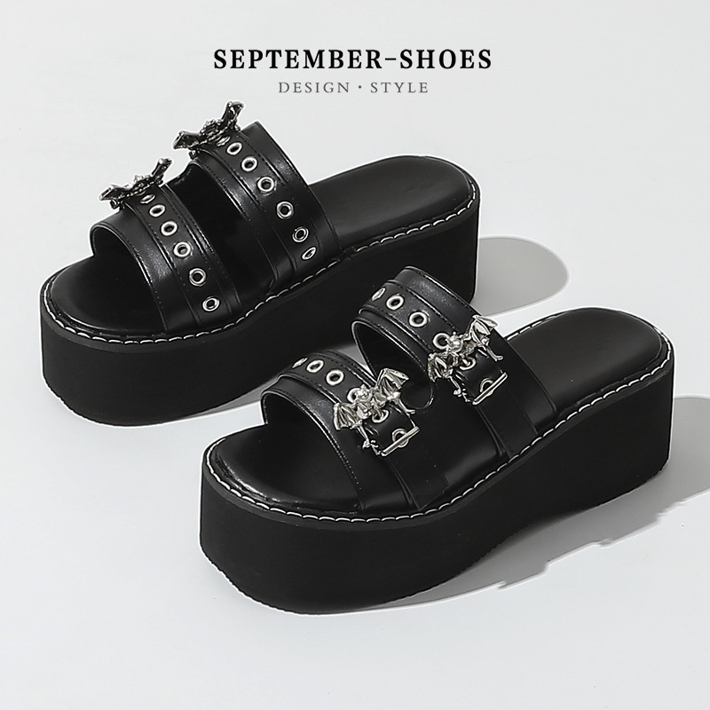 Metal Bat-Shaped Slippers for Women, Summer Outdoor Platform Thick-Soled Y2K Punk Gothic Style Subculture Niche Slide Sandals