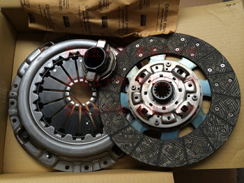 Isuzu 4Hk1 Clutch Three-Piece Set Pressure Plate Clutch Disc Release Bearing Qingling 700P Japan