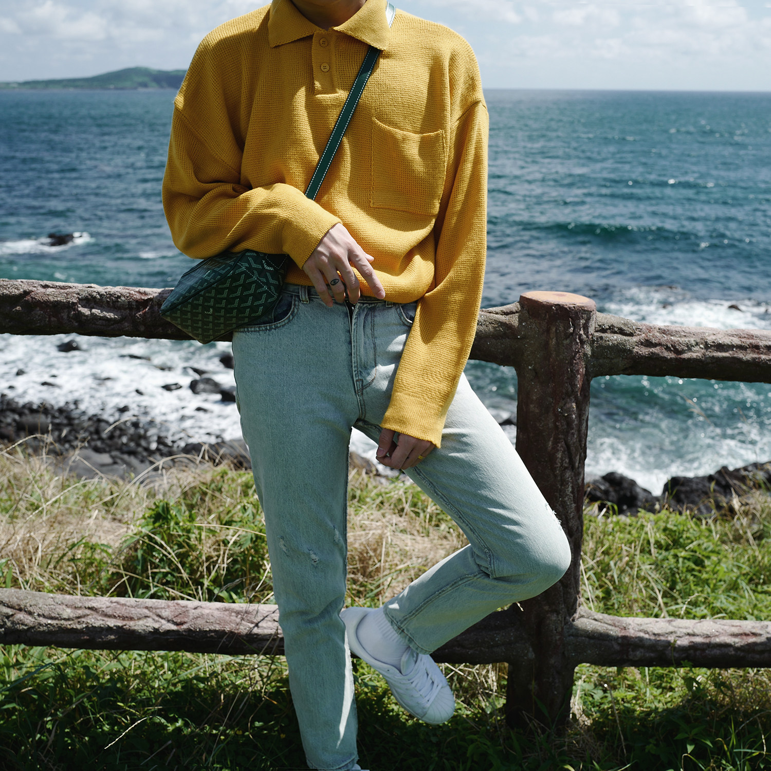 首席名模/17aw 反车工艺 复古浅色系修身小直筒牛仔裤