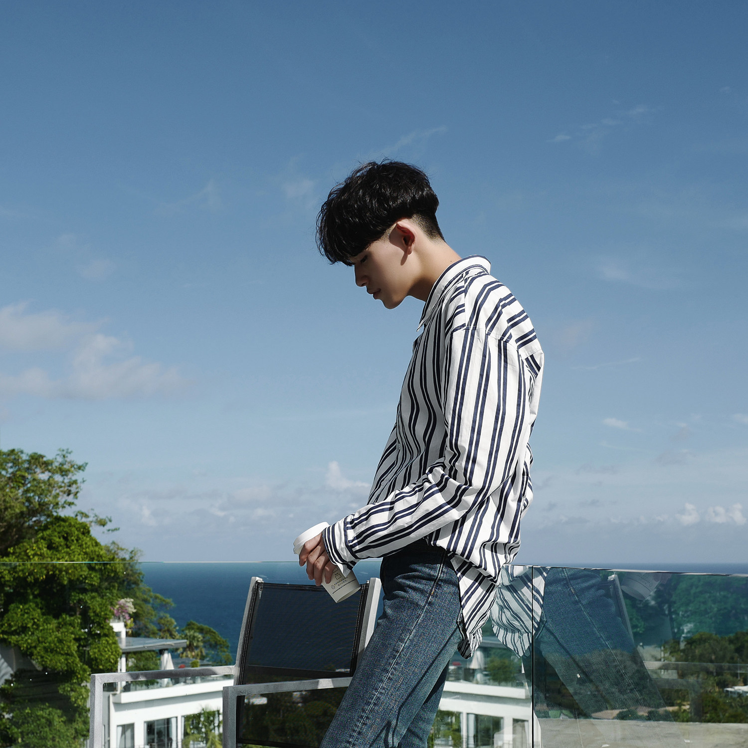 首席名模/17aw 今年秋季巴黎的黑白条纹衬衫