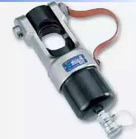 ECW-H3D two-piece hydraulic clamp head imported from Italy