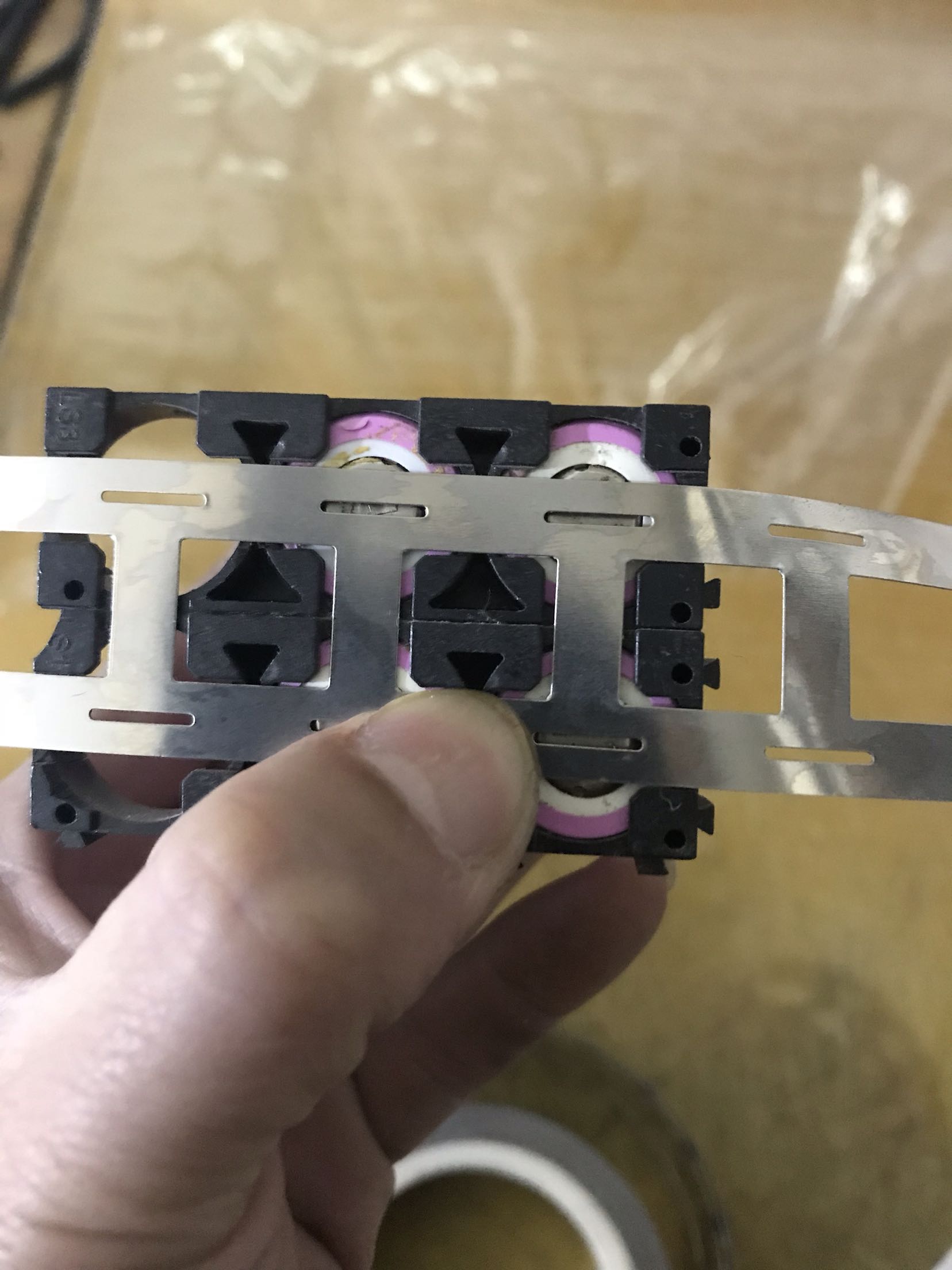 High quality punched and formed pure nickel sheet 18650 nickel sheet 0 15*27 bracket nickel sheet