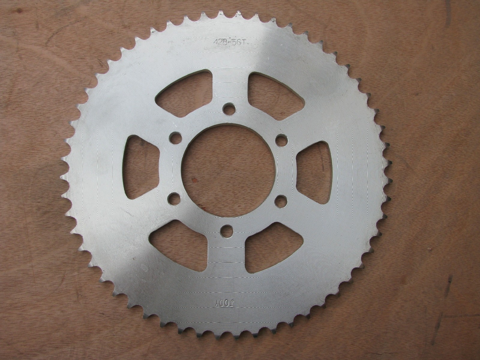 Jinan Light Riding Combat Mastiff QM200GY Dog One QM125GY-2C large sprocket with large fluted disc 428-56 teeth