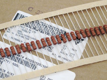 VISHAY-BC PR02 2W 3 3R 3R3 resistor copper pin metal film PR02000203308JR500