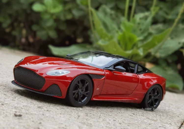 Xe thể thao Aston Martin DBS Superleggera Willie mô hình xe hợp kim 1:24 - Chế độ tĩnh