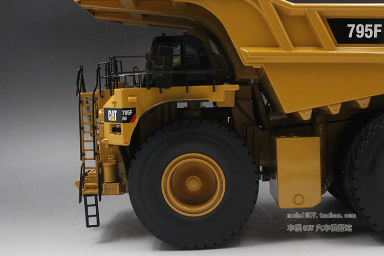 CAT Carter 1/50 795F Mine Transporter Mining Truck Dump Truck Mô hình hợp kim tĩnh do choi cho be