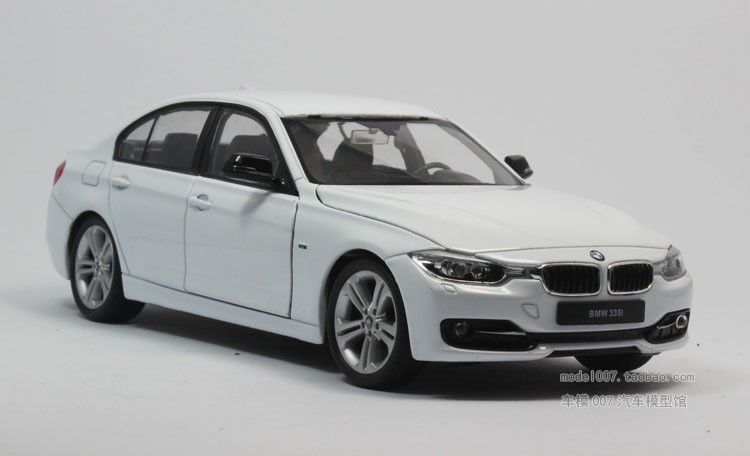 Willy / Welly 1:24 BMW 335i BMW 3 Series Mẫu xe hợp kim tĩnh Trang trí quà tặng mô hình ducati