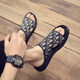 ເກີບແຕະຂອງຜູ້ຊາຍ Summer Outerwear Sandals ຜູ້ຊາຍ Trendy ຫາດຊາຍເກີບຄົນອັບເດດ: ເກີບຜູ້ຊາຍອິນເຕີເນັດສະເຫຼີມສະຫຼອງ 2024 ໃຫມ່ Sandals