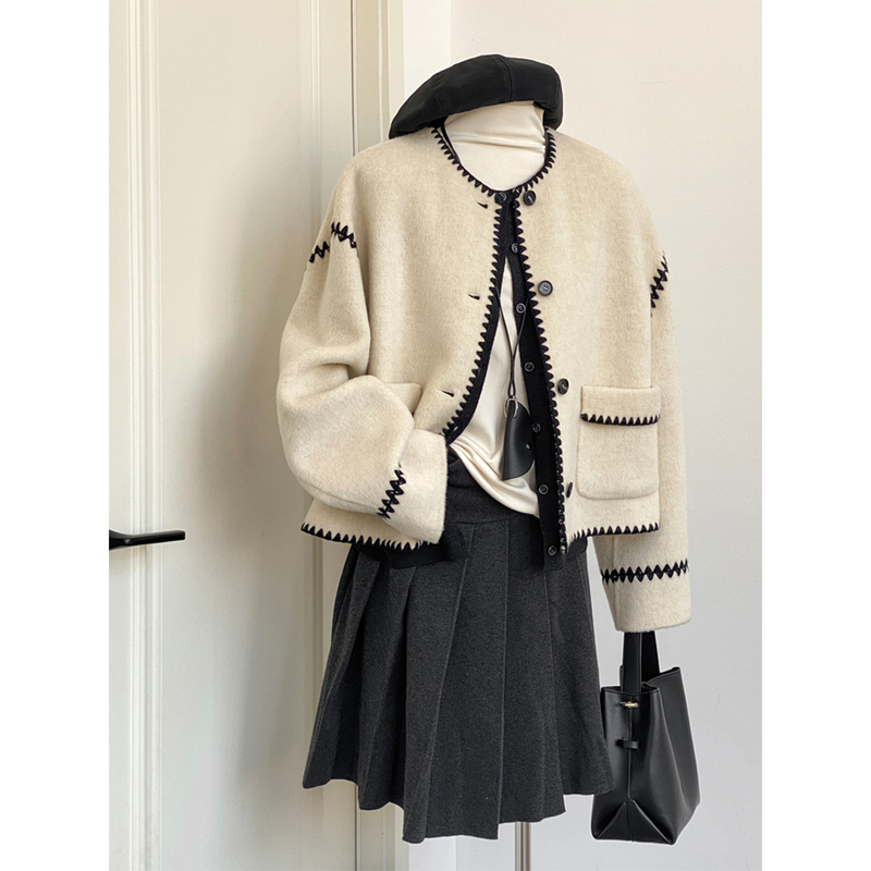 【Exquisite Little Fragrance】91Kr Colorful Beaver Off-White Shell Embroidery Double-Sided Wool Short Coat for Women with Contrast Stitching