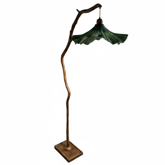 Internet-Famous Art Floor Lamp with a Sense of Design, Petal-Shaped Atmosphere, Pleated Lighting, High Aesthetic Value, Living Room Sofa Corner Decorative Lamp