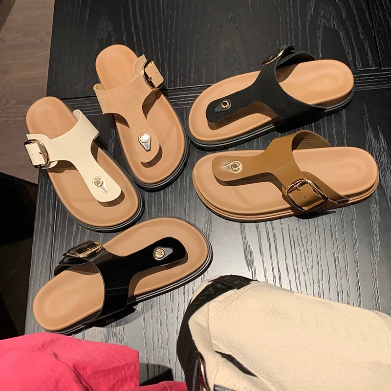 【Li Daren】Thick-Soled Genuine Leather Slippers for Women, Summer Outdoor Wear, 2026 New Flat Birkenstock-Style Thong Sandals