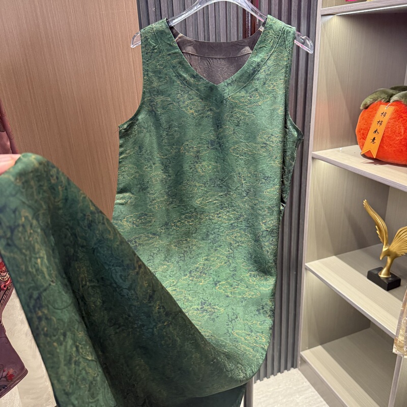 Intellectual and Elegant (Green Coffee Color) Tank Dress, V-Neck, Vintage Material, New Women's Sleeveless Dress, Reversible