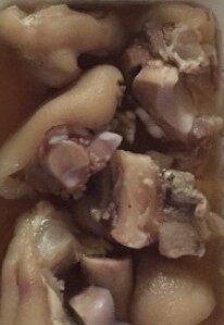 Dispensers Recommended for old people and hotel signs Popularity Bad Pig Hooves half a catty Shanghai old character tasty and bad