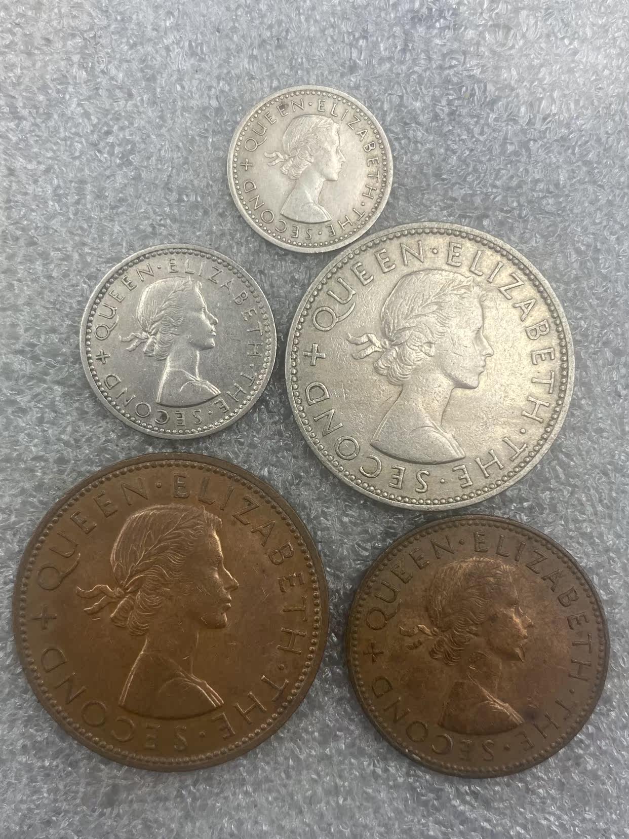 1957 65 New Zealand Elizabeth II old version of 5 sets of copper-nickel coins circulation good coin collection