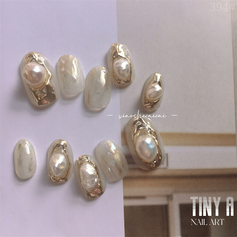 Tinya Handmade Wearable Nails Finished Product, Baroque Pearl Champagne French Style High-End Short Oval Nails