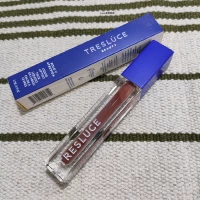 Tresluce Liquid Lip Tint Увлажняющий удобный глазурь для губ мокко.