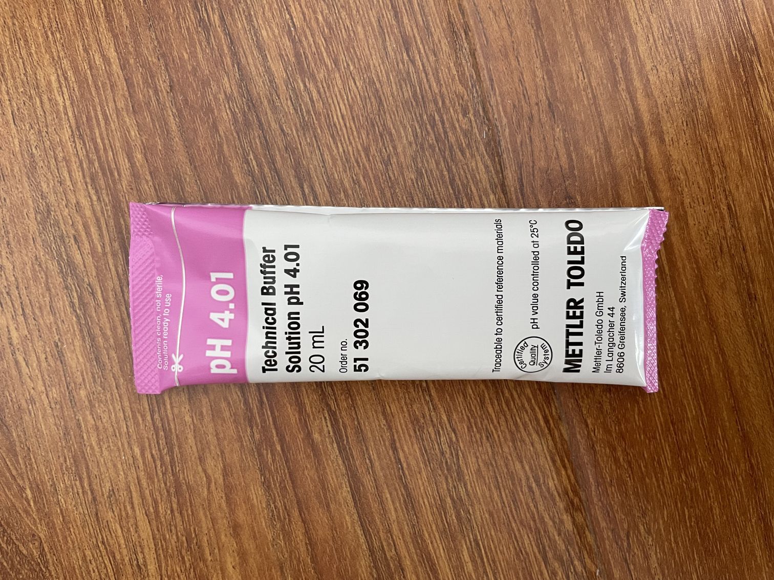 Metellito 4 01pH buffer bag 30 bag x20mL standard calibration solution 51302069