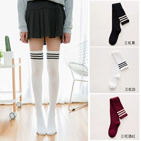 [Всякий раз, когда коленные носки] смешиваются три бара