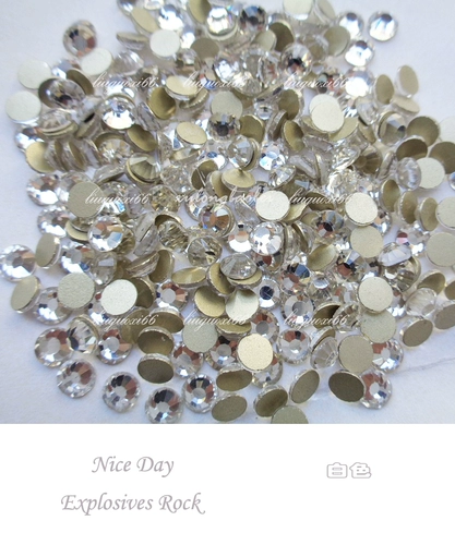 Специальная белая плоская казая.