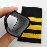 Авиационная глава глава плеча Пилот Кангшанд Главный плечо Плечо Чэпшор Авиакомпания Человек человек Смотрит, как исполнение плеча Устав Студент Плечо глава