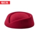 Темно-красная глянцевая кепка стюардессы