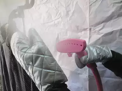 Hanging ironing machine gloves, anti-scalding, heat insulation, thickening, microwave oven gloves, high temperature baking, two partitions can be used