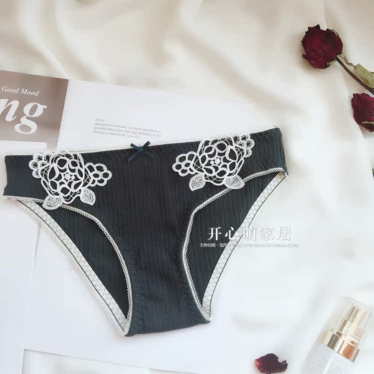Tòa án ngọt ngào hoa ren ren dọc sợi bông thấp eo cao nữ bông tóm tắt tam giác 4 ​​màu lựa chọn quan lot ren tam giác