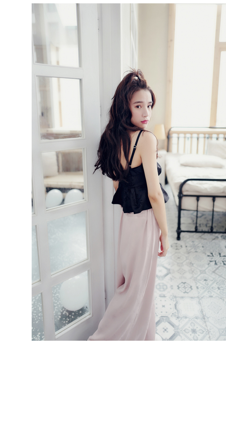 Bộ đồ ngủ mùa hè Những chiếc váy nhỏ của phụ nữ có thể được mặc bên ngoài Những cánh hoa được dệt bằng vải dệt thoi và quần áo mỏng ở nhà 2 màu lựa chọn đồ ngủ đôi