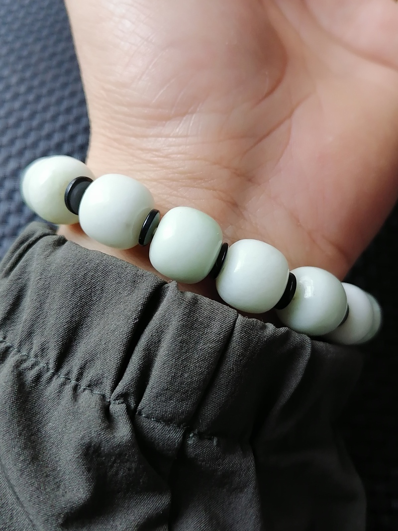 Shaanxi Lantian jade bracelet unisex new cylindrical barrel beads have more natural charm natural health care jade