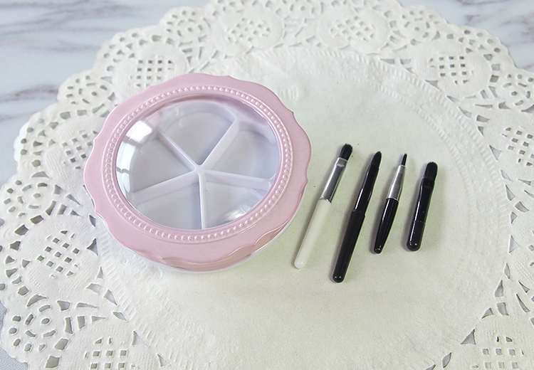 Mini Short Rod Lipstick Brush 2 Pack Portable Concealer Brush Son môi Brush Brush Makeup Makeup Tools - Các công cụ làm đẹp khác
