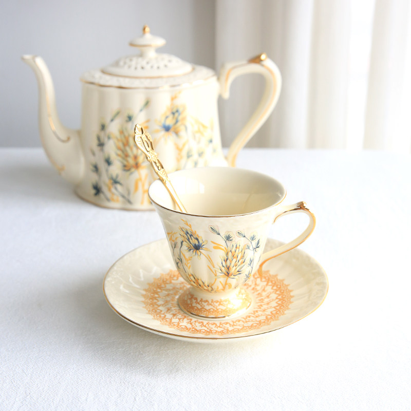 Golden Spike French-style retro European-style ceramic painting gold palace coffee cup saucer English afternoon tea black tea cup flower tea cup