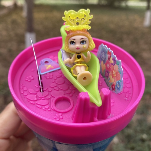 Tongfu Mengmeng Home Simulation Toys Toys Wapering Flower Doll Surpring Box Blind Box Girl Пластинка