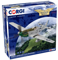  Corgi Paparazzi AA27704 1 72 US Air Force North American P-51D Mustang Daddys Girl