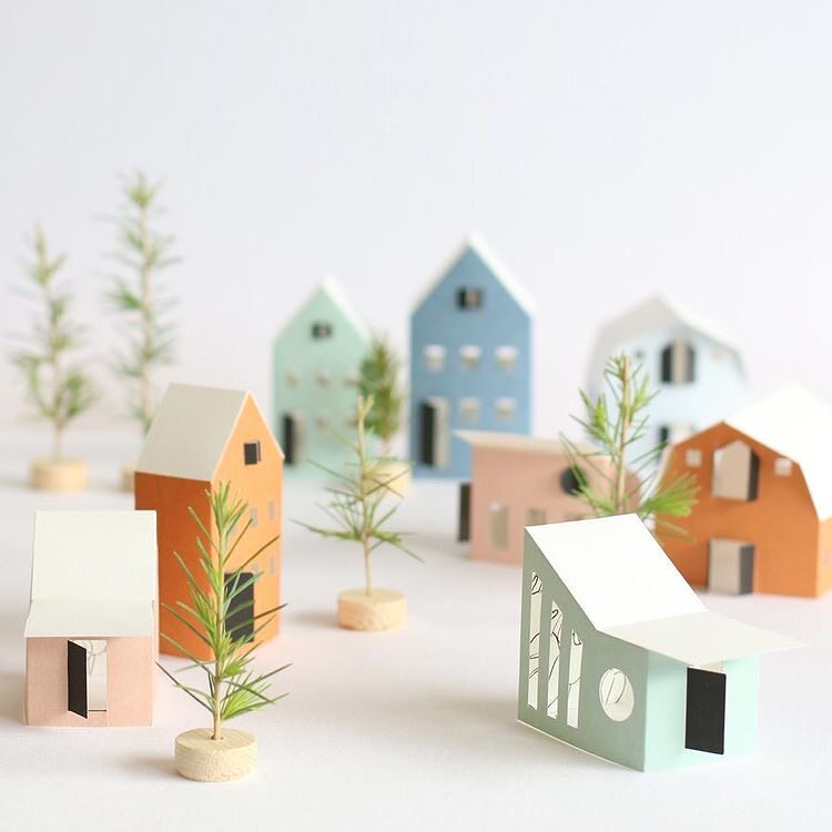 Custom Nordic DIY Paper Small House Village Tree Ornament Christmas Party Home Decoration Warm House Gift