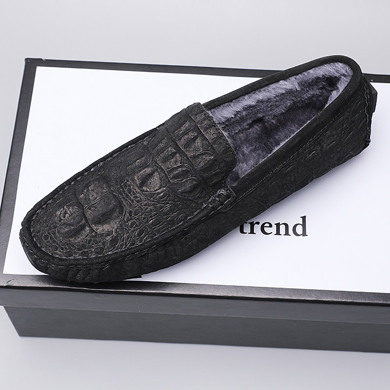 2022 winter new beanie shoes men's plus velvet leather Korean version lazy all-match crocodile pattern 37 small size casual cotton shoes