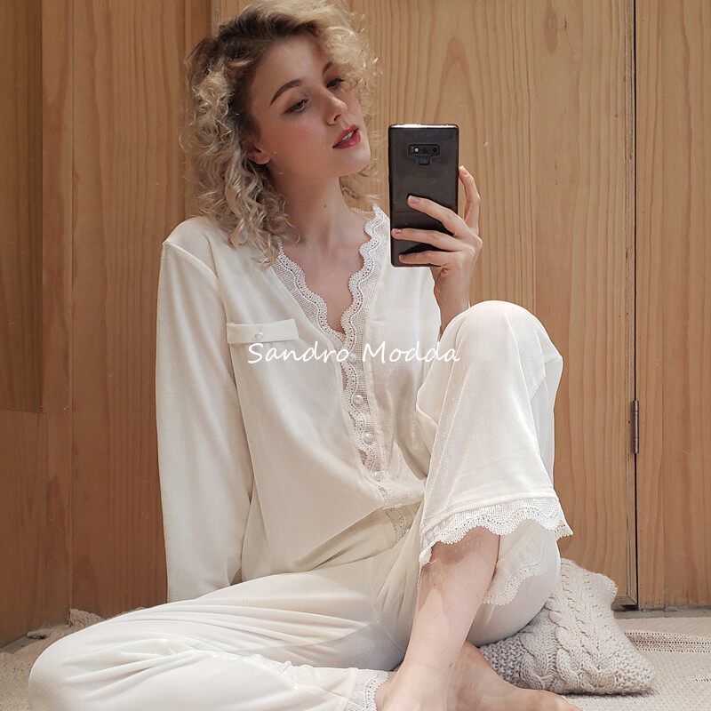 Sandro Modda French pajamas women's little red book recommended autumn and winter gold velvet cardigan lace edge length home clothes