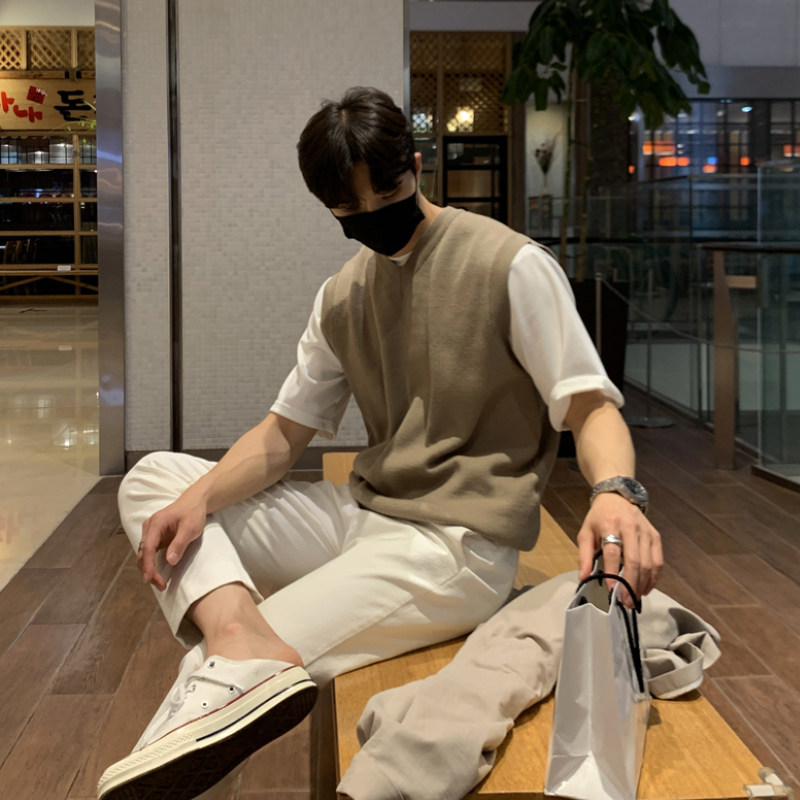 Besse 2022 Spring and Autumn New Leisure Outside Vest Men Han edition loose knitting vest sleeveless sweater