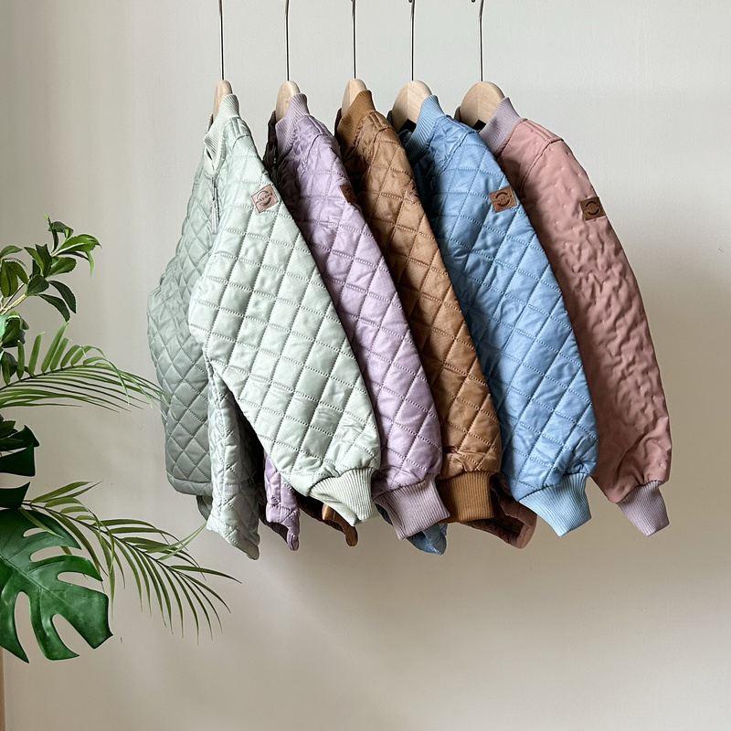 Danish Mikk-L*Ne Kidsren's Outdoor Warm Quilted Jacket with Diamond-Shaped Zipper and Windproof Features