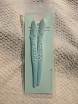 Three-dy-product micro-distance embossed eyebrow knife with two mounting blades sharp and quick travel face brow knife