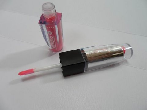 Giá trị đồng tiền: Kết hợp son bóng Efolar Evra 2in1 Son môi 彩 莹润 唇妆 B - Son bóng / Liquid Rouge 	son bóng merzy dt11	